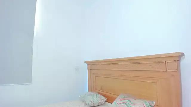 ivyy_bliss from StripChat