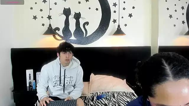 Jackson_n_Scarlett from StripChat is Freechat