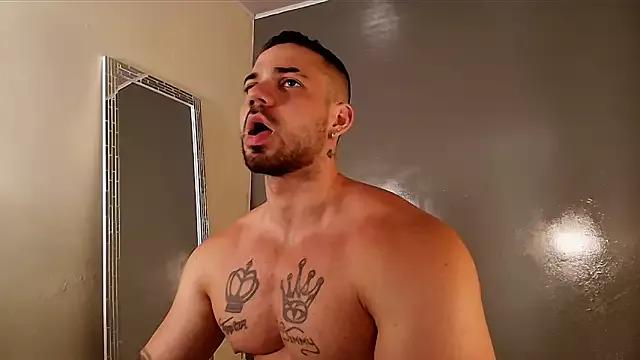 JeremyLowe from StripChat is Freechat