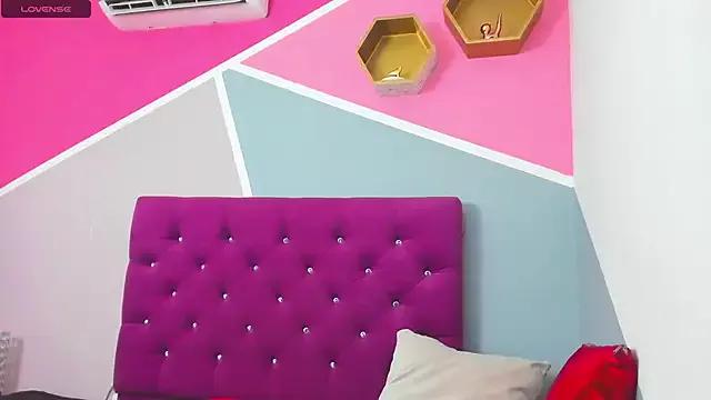 JessicaMonrooe from StripChat is Freechat