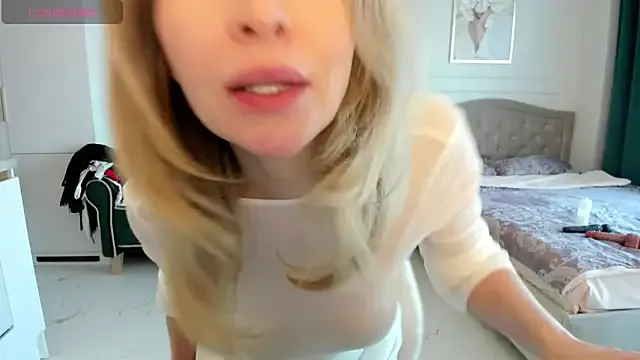 Freechat Jolie_Ozolla on StripChat