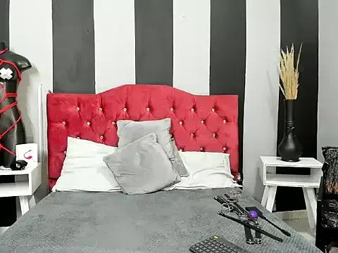 JuanitaDeLeon from StripChat is Freechat