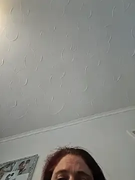 Freechat juicypuss25 on StripChat