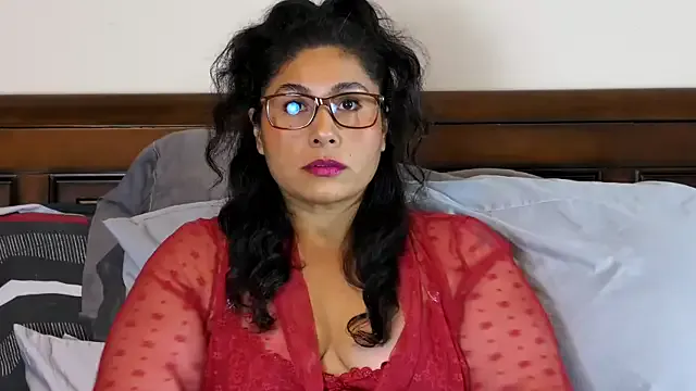 Freechat juicyteacher on StripChat