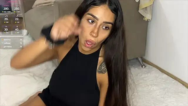 Freechat julia_mendes on StripChat