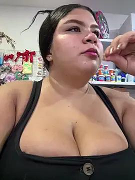 Julietafosters from StripChat is Freechat