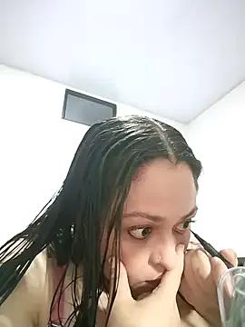Julietta_1602 from StripChat is Freechat