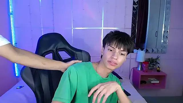 Justin_gray_ from StripChat is Freechat