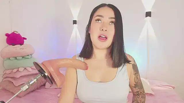 justonecute from StripChat is Freechat