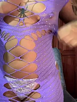 KaditaNavarro from StripChat is Freechat