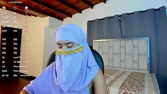 kalila_latif from StripChat is Freechat