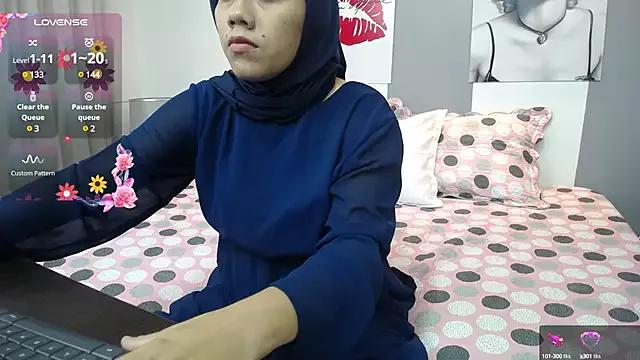 kamilahnajwa from StripChat is Freechat