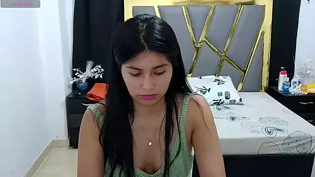 Freechat kangomez on StripChat