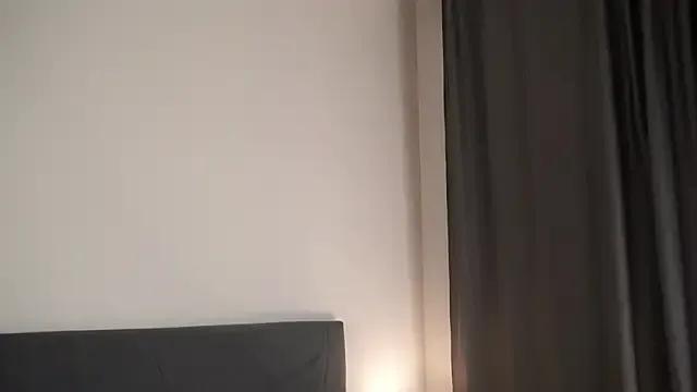 KarisaKusner from StripChat is Freechat