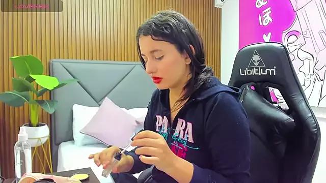 karla_vargas from StripChat is Freechat