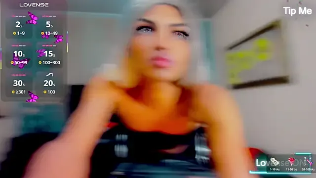 Karol_Vanessa__ model from StripChat