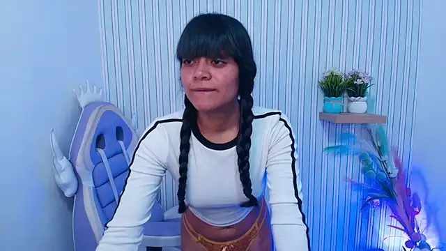 Freechat kataleya__18 on StripChat