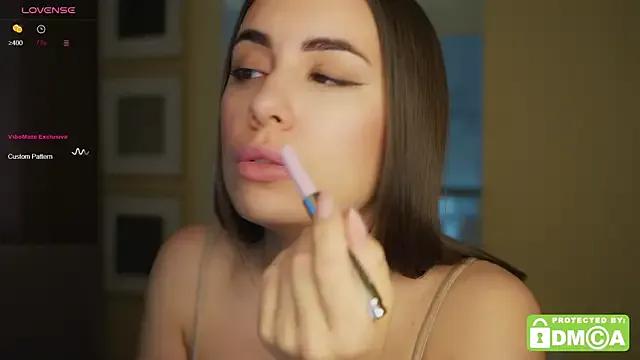 KateCarrey from StripChat is Freechat