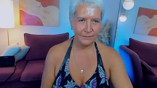 KathySunn from StripChat is Freechat