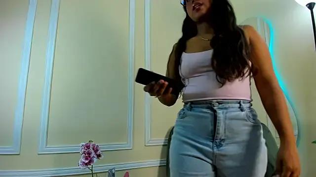 keila_hott20 from StripChat is Freechat