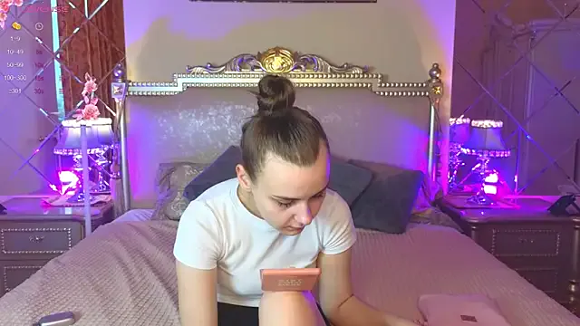 Freechat Kelly_Cartier on StripChat