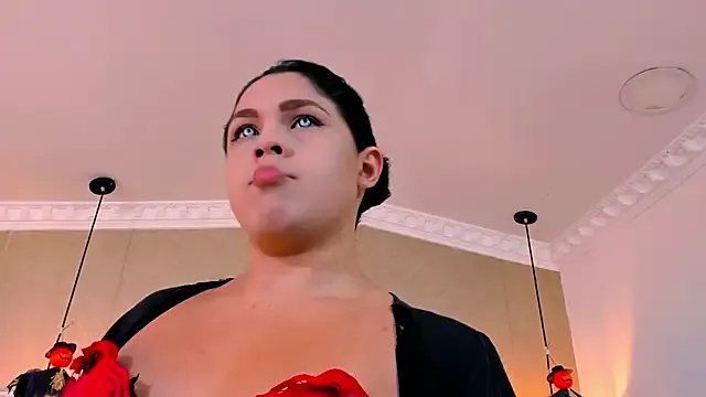 Freechat kimCosseyy on StripChat