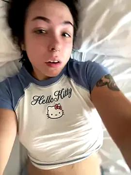 Kitty5348 from StripChat is Freechat