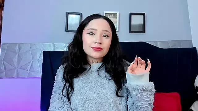 Kitty_cute_sweet from StripChat is Freechat