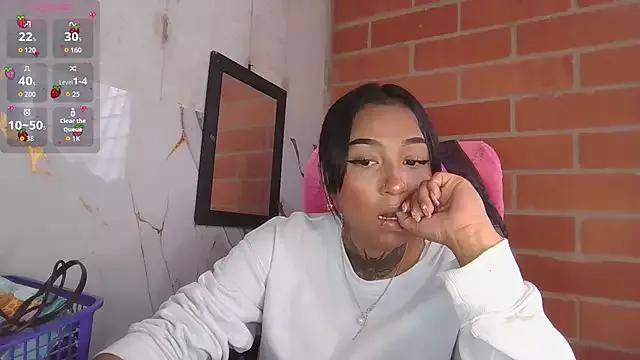 kitty_moon1 from StripChat is Freechat