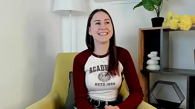 KizzyKailiponi from StripChat is Freechat