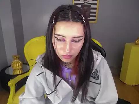 koraa_t from StripChat is Freechat