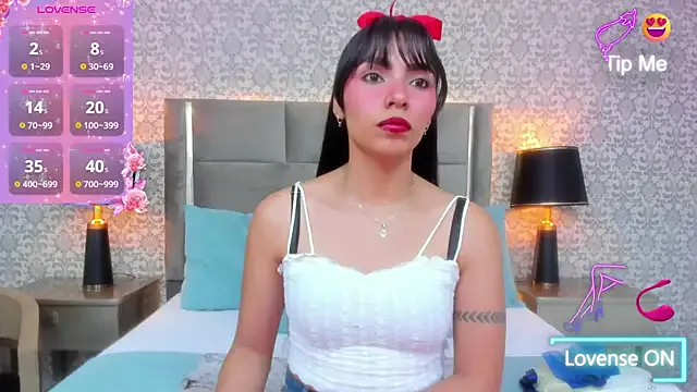 Freechat KoralBlum on StripChat