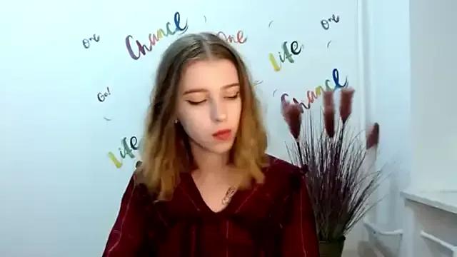 lamooni from StripChat is Freechat