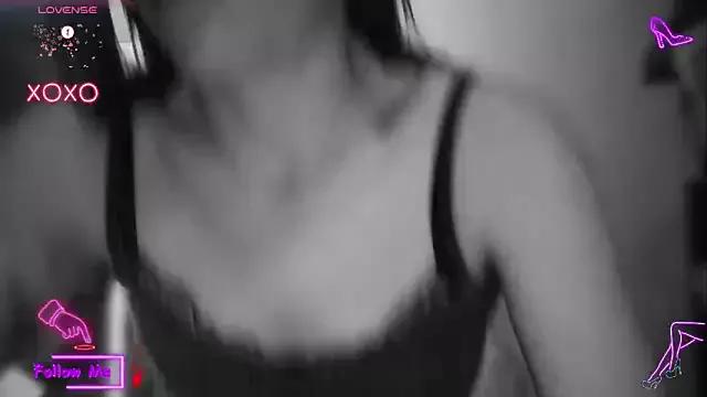 LauGrayJ from StripChat