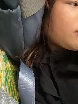 Laura8910 from StripChat is Freechat