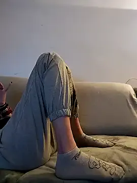 Freechat Laura_Ati on StripChat