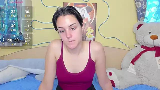 LaylaDreww from StripChat is Freechat