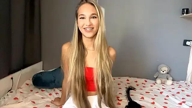 LeilaBilberry from StripChat is Freechat