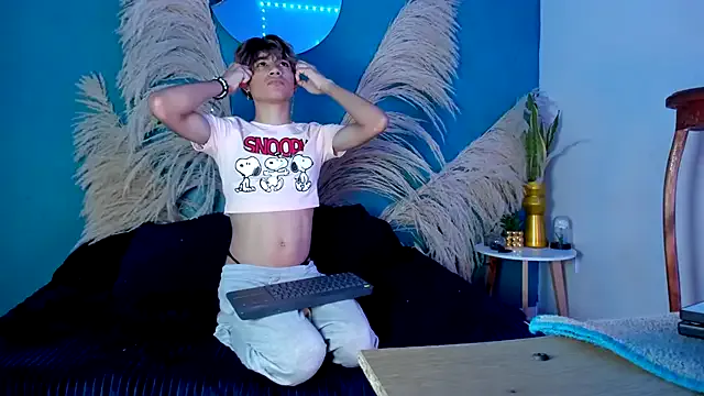 Freechat Leo_Glow on StripChat