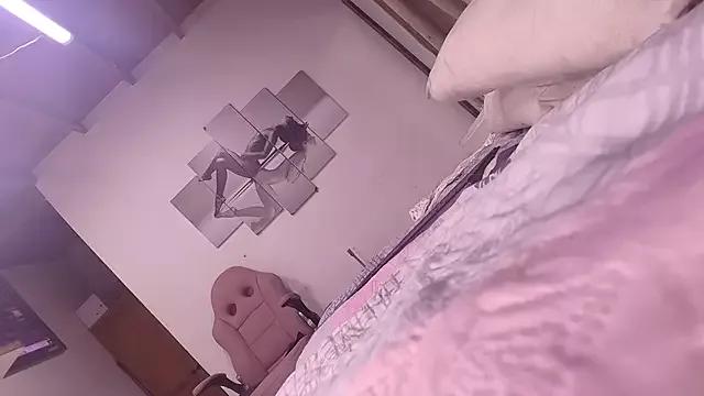 leon_gaby from StripChat is Freechat