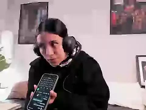 leonela_dh from StripChat is Freechat
