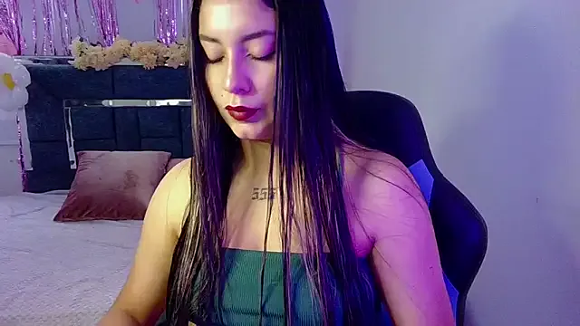 Private Lia_14_ on StripChat