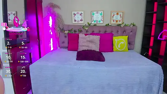 Private Lia_Keen on StripChat