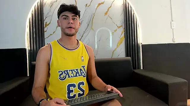 liam_genner_ from StripChat is Freechat