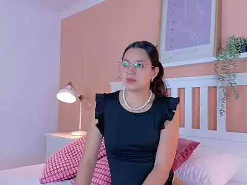 Liittlebunny__ from StripChat is Freechat
