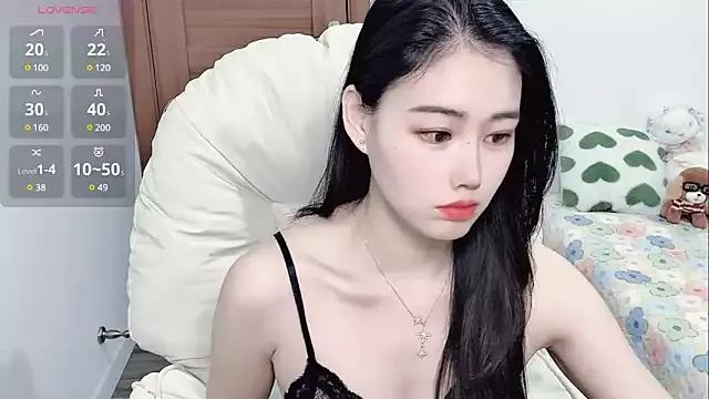 LILI-Baobei from StripChat