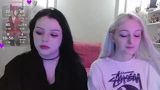 lililt from StripChat is Freechat