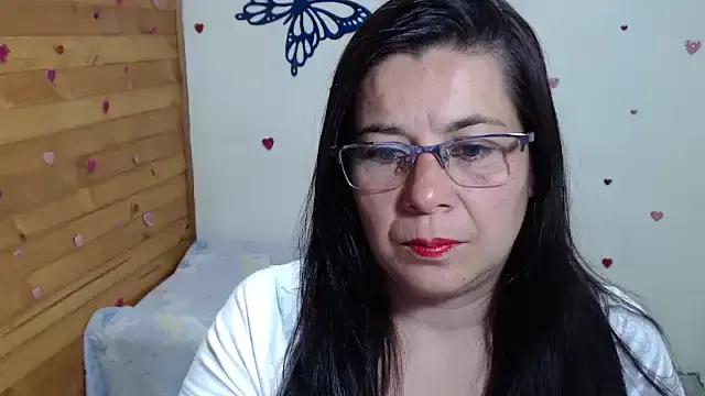 lilisa777 from StripChat