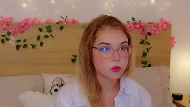 Freechat Lilith_Bonheur on StripChat