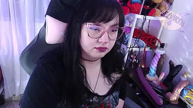 LiloMoon69 from StripChat